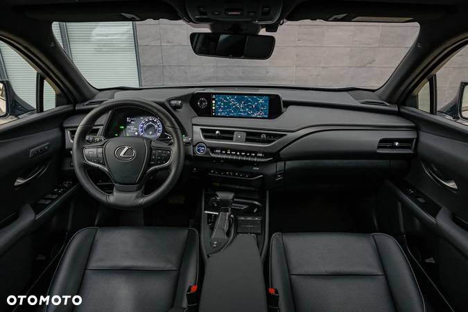 Lexus UX 250h - 2