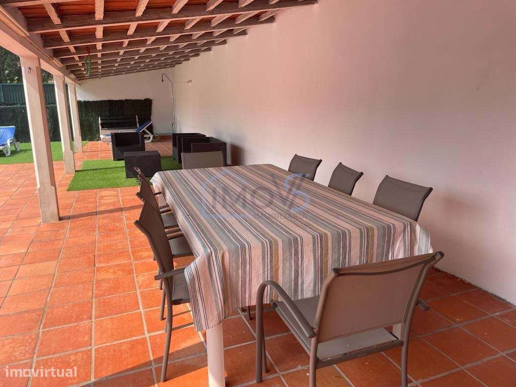 Moradia  T4 com Piscina junto ás margens do Rio Zêzere – Ferreira do Z-11