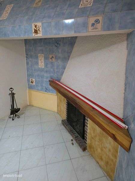 Aluga.se t3 em optimo estado na zona da amoreira da gandara - Grande imagem: 5/8