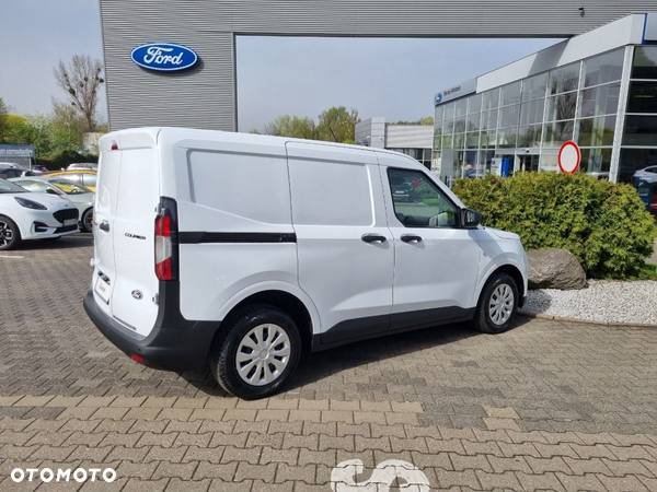 Ford Transit Courier - 8