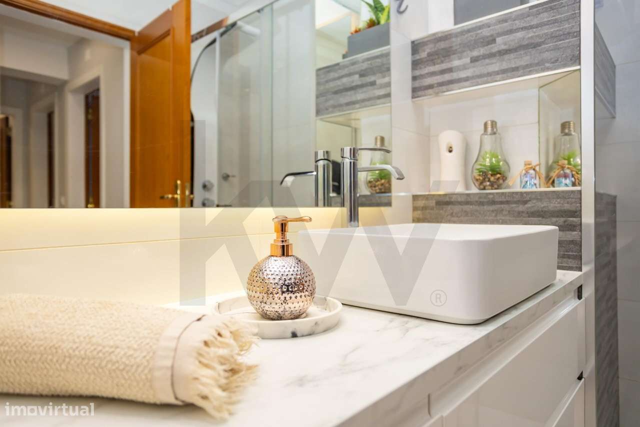 Apartamento T3 com varanda - Fidalguinhos - Barreiro-23