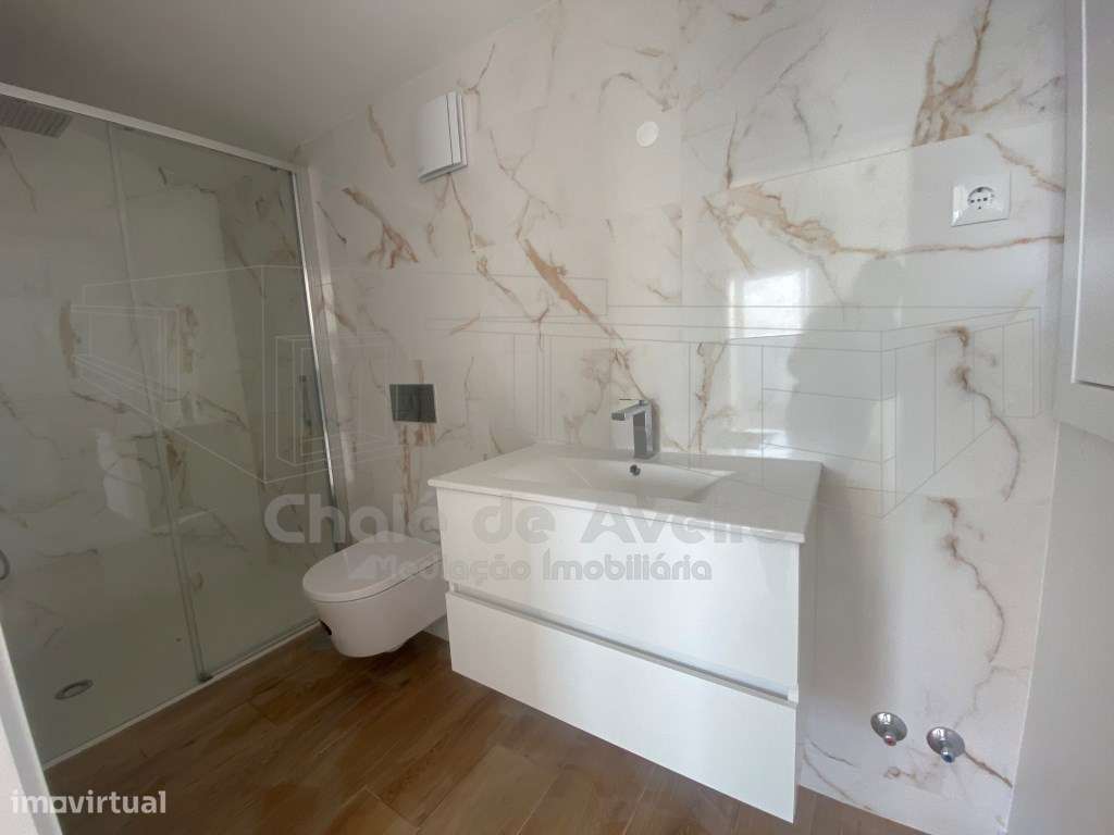 Apartamento T2 Duplex com garagem para 2 carros e terraço-32