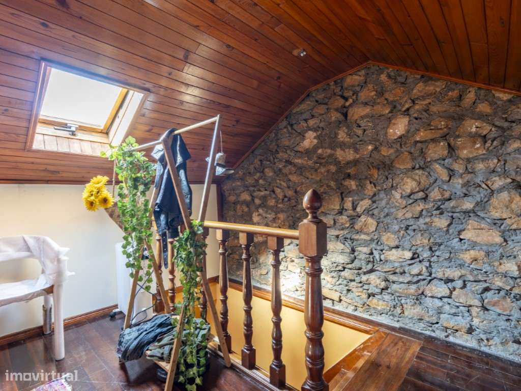 Apartamento T4 Duplex na Parede-43