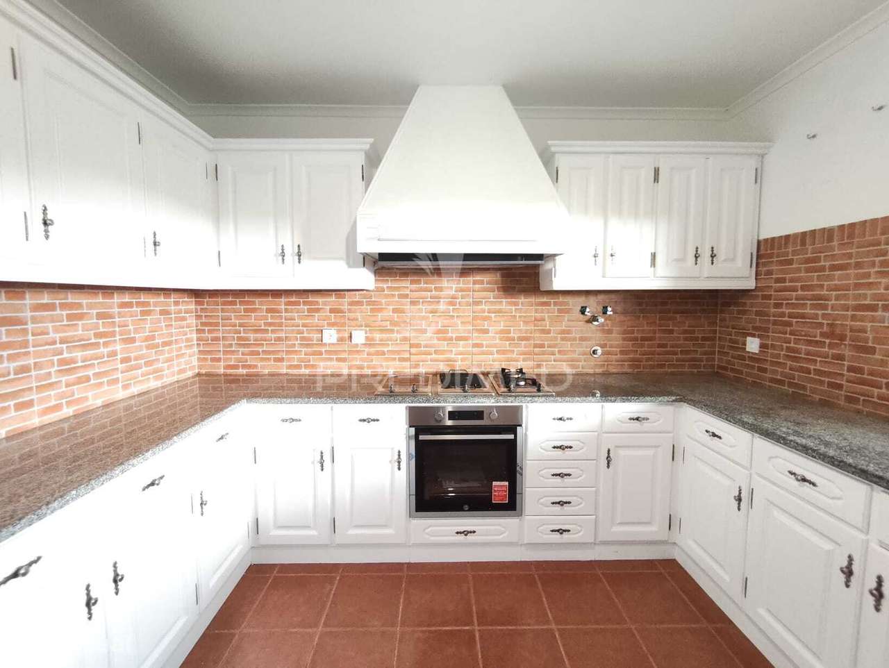 Moradia com Piscina e Jardim, Glória do Ribatejo, Salvaterra de Magos. - Grande imagem: 5/36