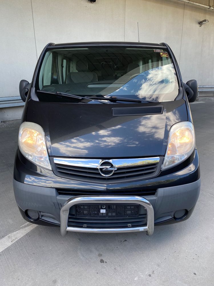 Opel Vivaro I L2H1 2.9t 2009
