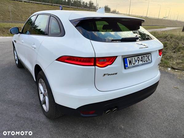 Jaguar F-Pace 2.0 i4D RWD Pure - 6