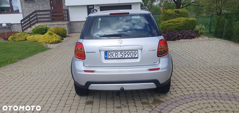 Suzuki SX4 1.6 VVT 4x4 Comfort - 4