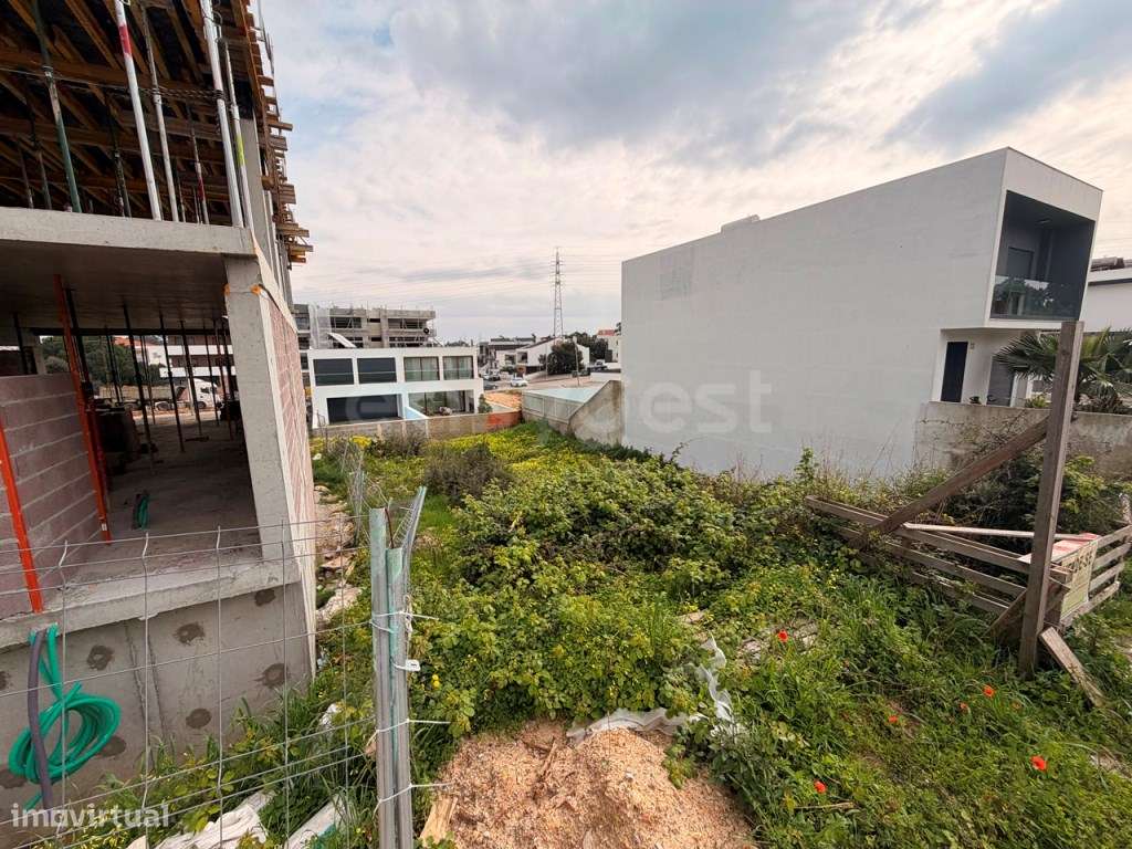 Terreno Quinta da Amizade com projeto aprovado para Moradia T3 - Grande imagem: 2/7