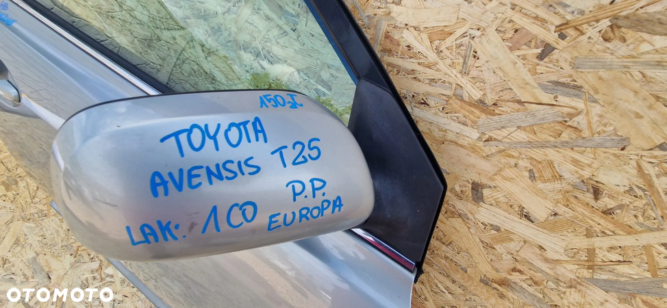 Toyota Avensis T25 Lusterko Prawe EU Kol. 1C0 - 2