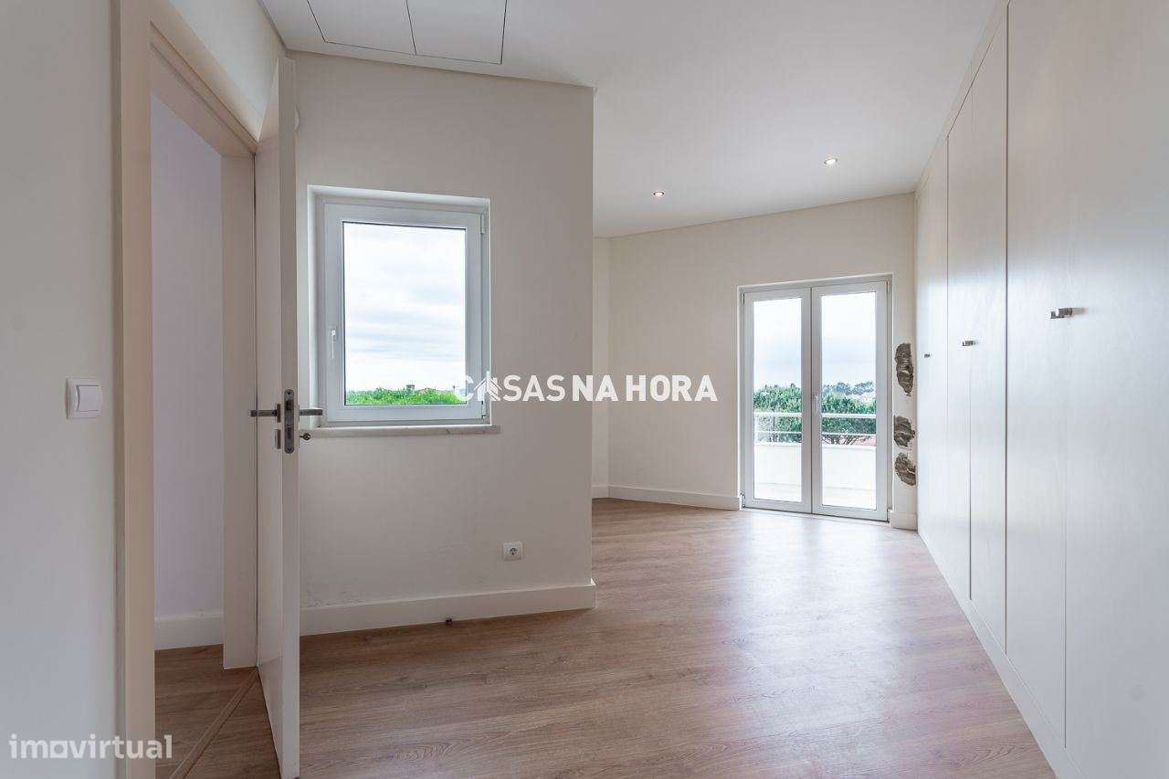 Moradia T4 no Belas Clube de Campo-9