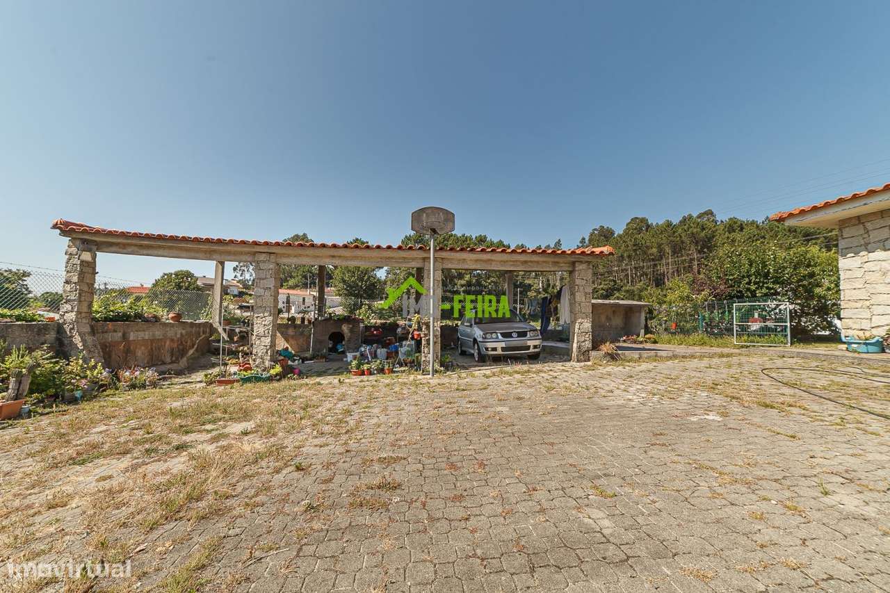 Moradia  T3+T2. ARRIFANA-54