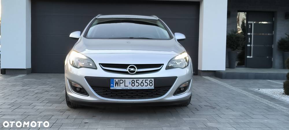 Opel Astra 1.6 CDTI DPF ecoFLEX Start/Stop Exklusiv - 4