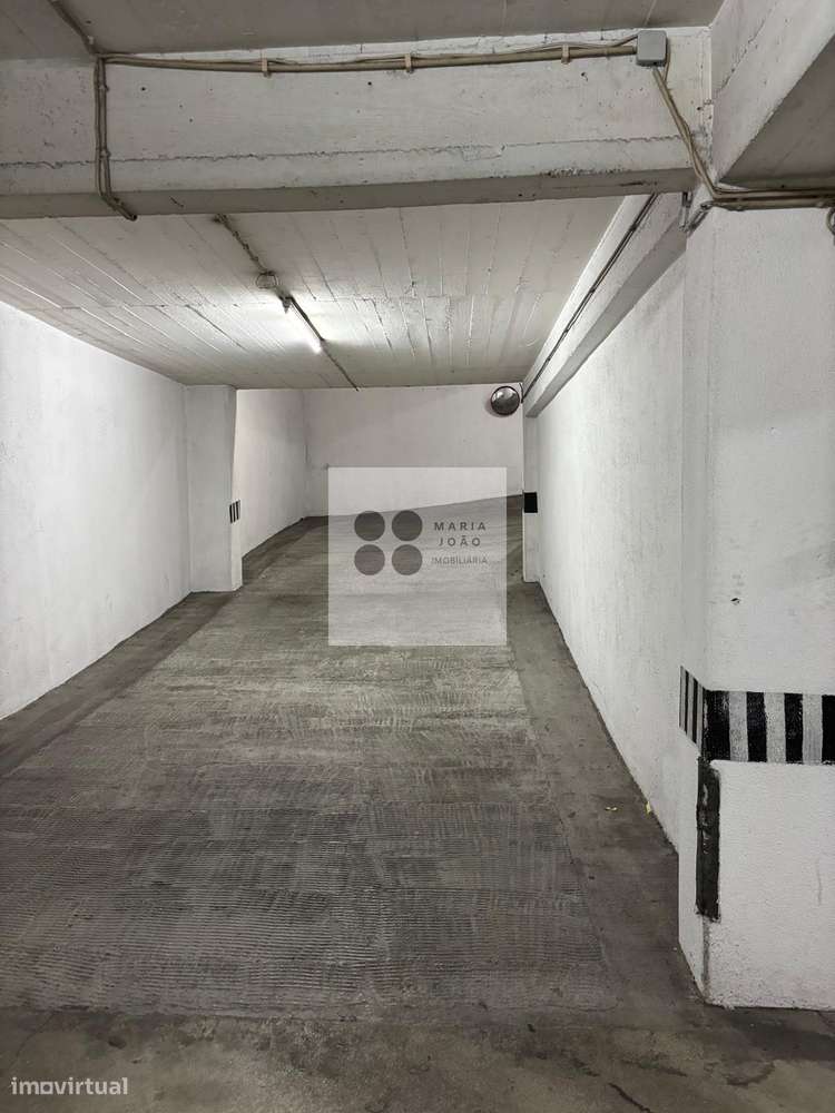 Arrendamento Garagem para 1 Carro, Zona calma, Oportunidade! - Grande imagem: 4/5