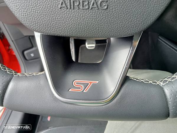 Ford Focus 2.3 EcoBoost ST3 - 29