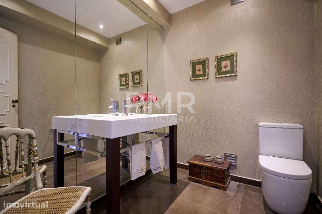 Apartamento T5 (ex T6) Avenida Estados Unidos da América-4