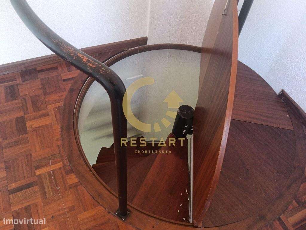 Apartamento T1 com Potencial de Modernização – Matosinhos-7