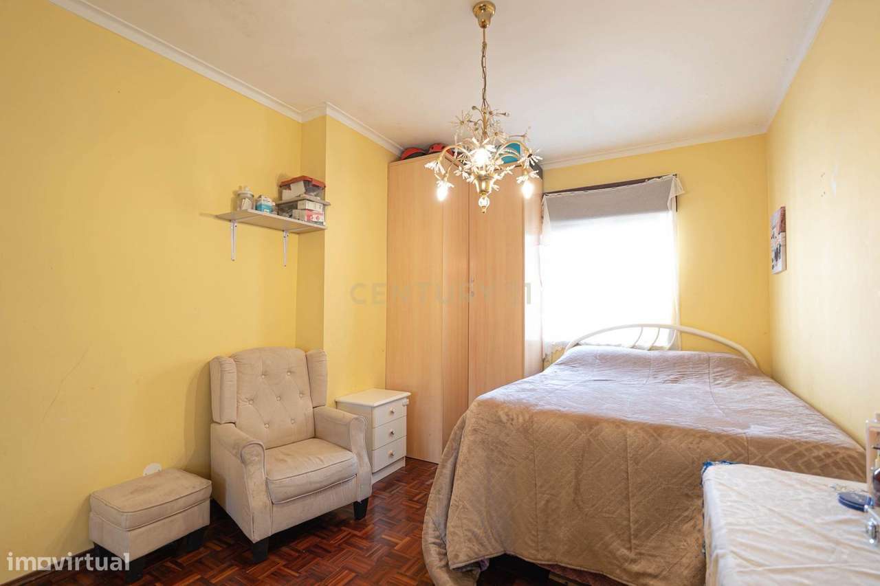 Apartamento T2 Usado – Excelente Potencial de Valorização-11