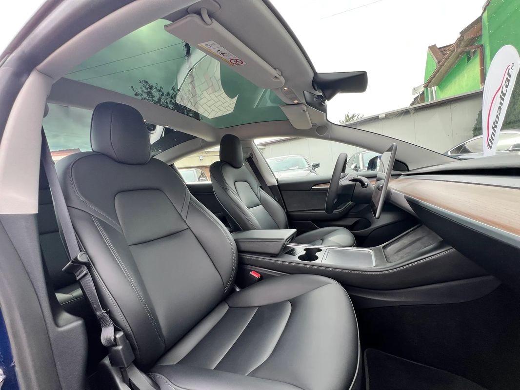 Tesla Model 3 Langstreckenbatterie Allradantrieb Dual Motor - 10