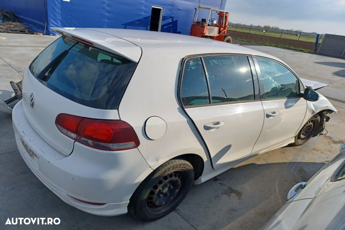 Bara spate 5K6807421 Volkswagen VW Golf 6  [din 2008 pana  2015] seria Hatchback 5-usi 1.4 TSI MT ( - 9