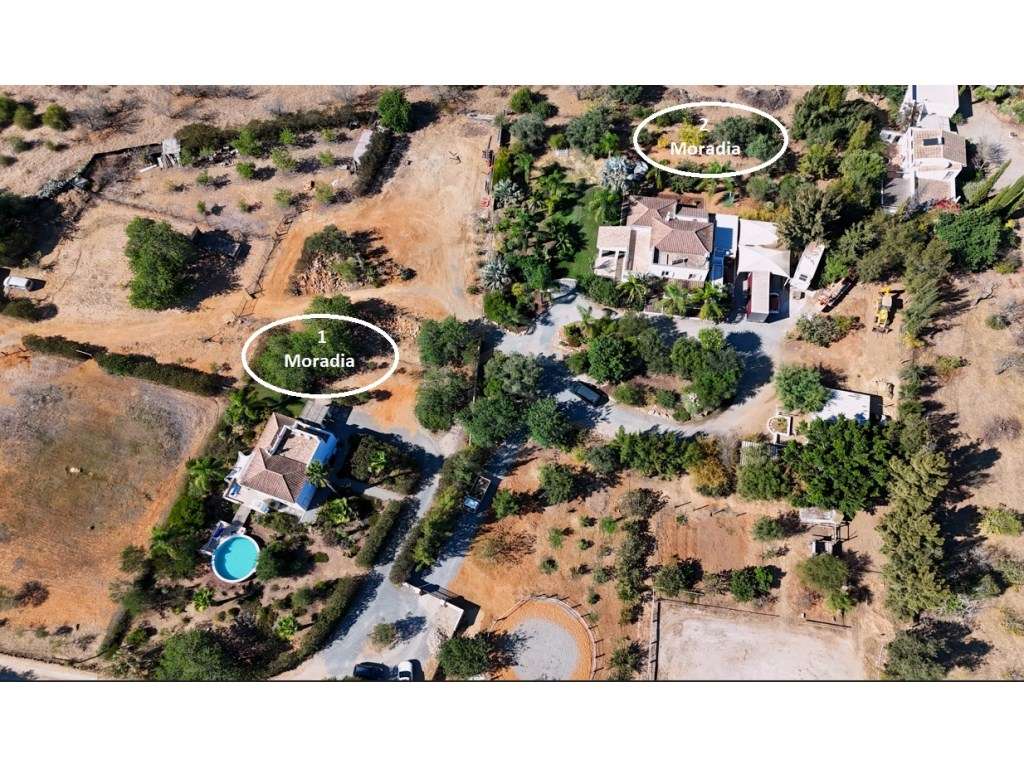 Duas moradias com piscina e terreno em Tavira, Algarve - Grande imagem: 4/43