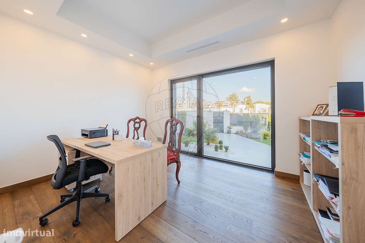 Moradia T4 para venda-9