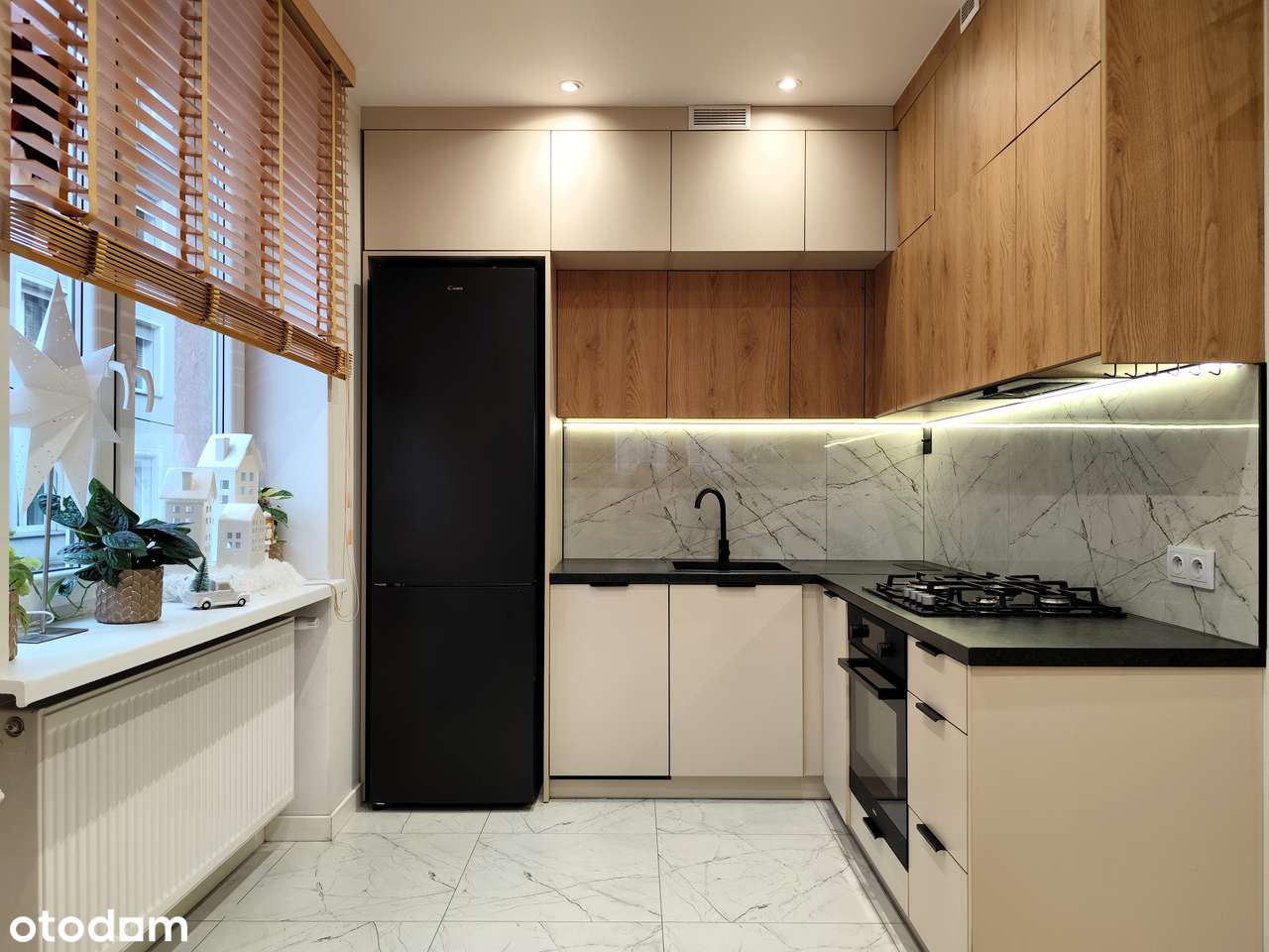 Umeblowane mieszkanie: 50 m2, 1 piętro, ogrzewanie miejskie, balkon - Pełny obrazek: 3/8