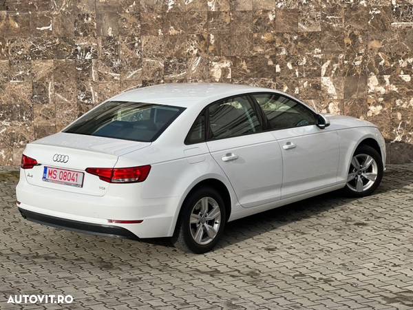 Audi A4 2.0 TDI S tronic - 4