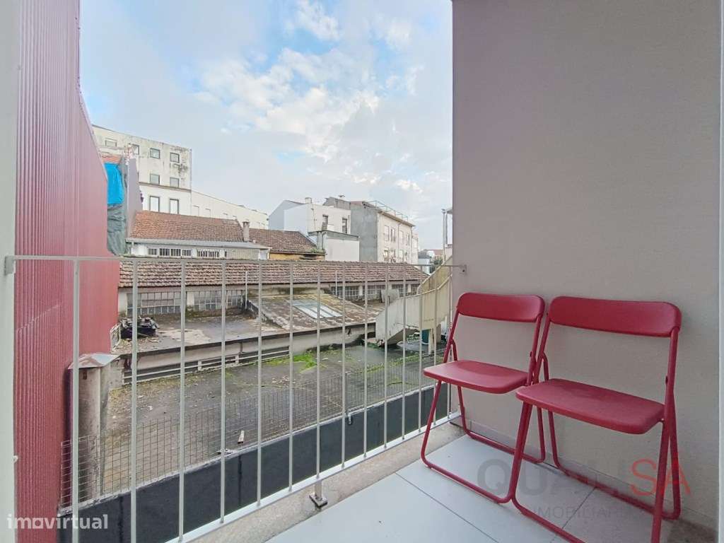 Apartamento T1 equipado e mobilado no centro histórico de Braga, em... - Grande imagem: 4/23