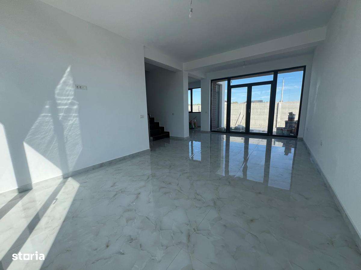 Vila individuala -4 camere -3 bai -425mp teren- str asfaltata - Imagine principală: 2/5