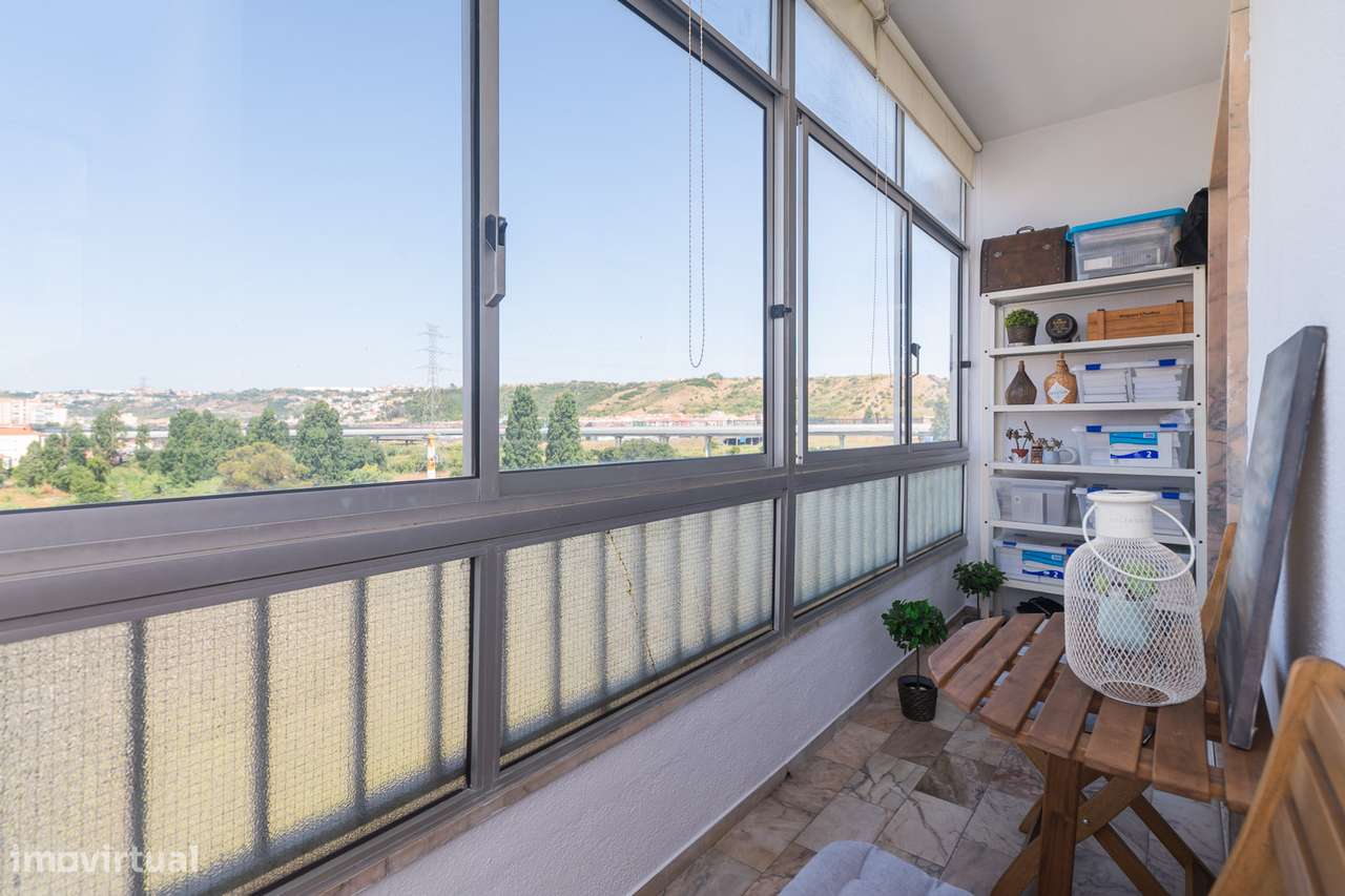 Apartamento T2 com 77 m perto do Metro-23