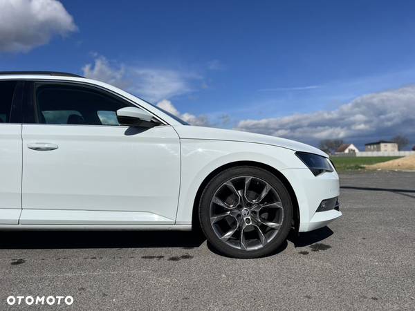 Skoda Superb 2.0 TDI L&K DSG - 11