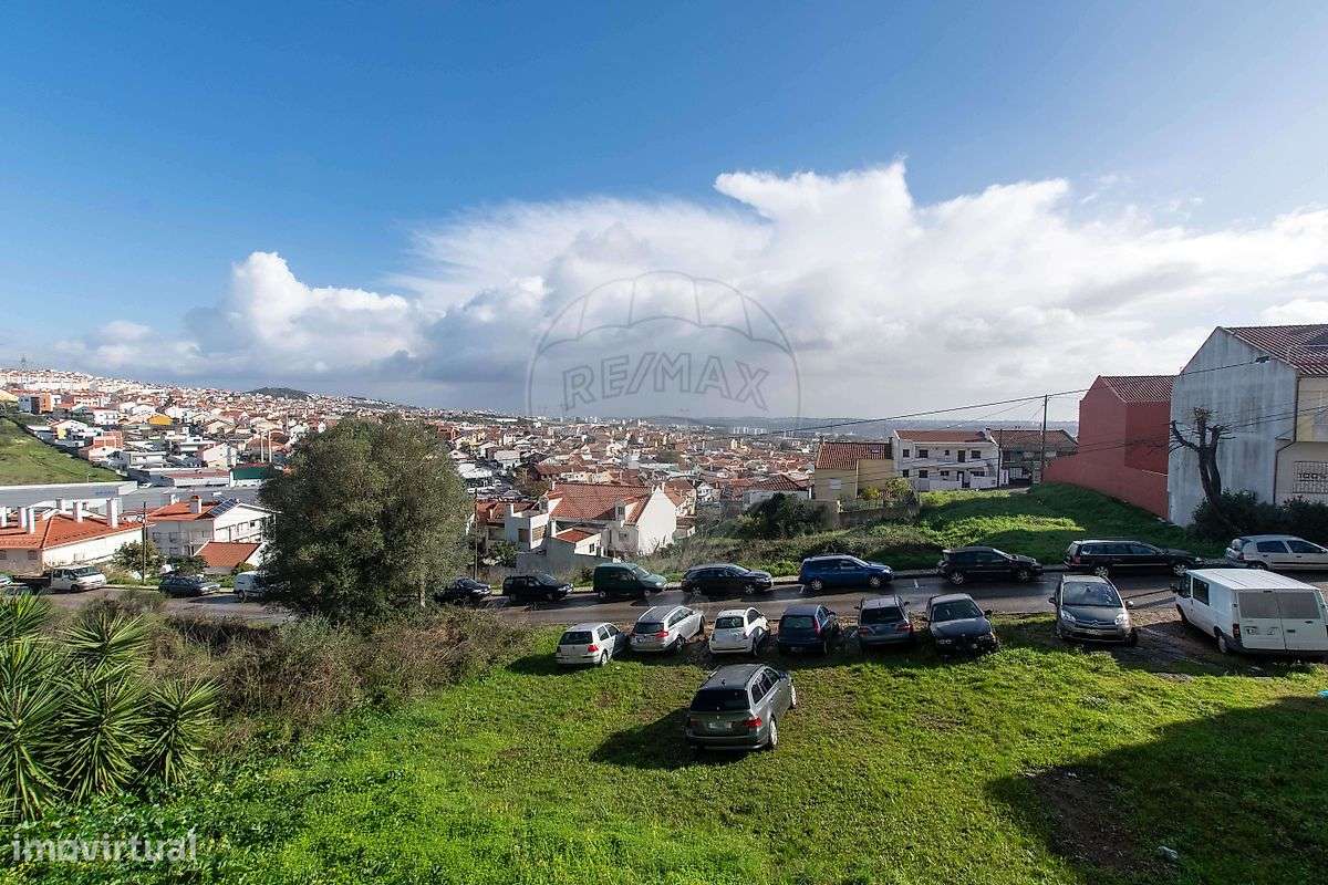 Apartamento T2 Duplex c/ terraço-9