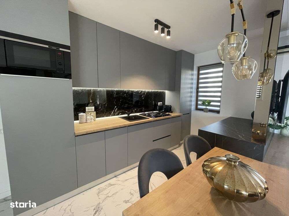 Inchiriere 2 camere, zona Faleza Nord - Imagine principală: 3/6