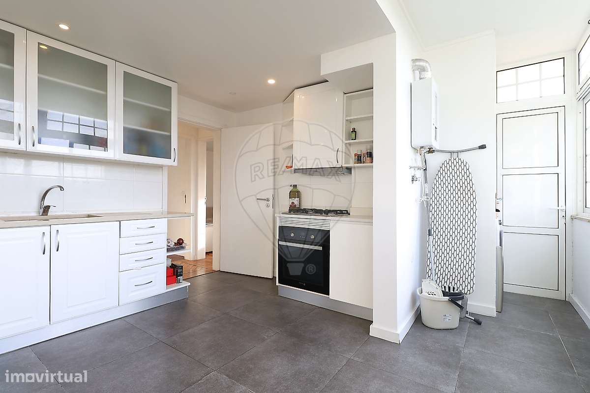 Moradia T6 para venda-24