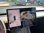 Tesla Model 3 Standard Reichweite Plus Hinterradantrieb - 32