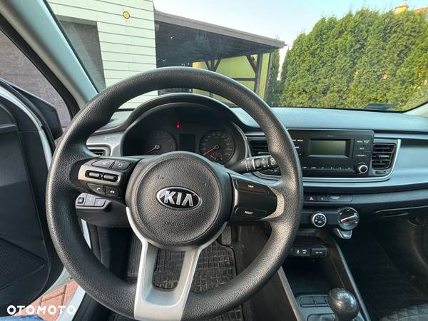 Kia Rio 1.2 M - 11