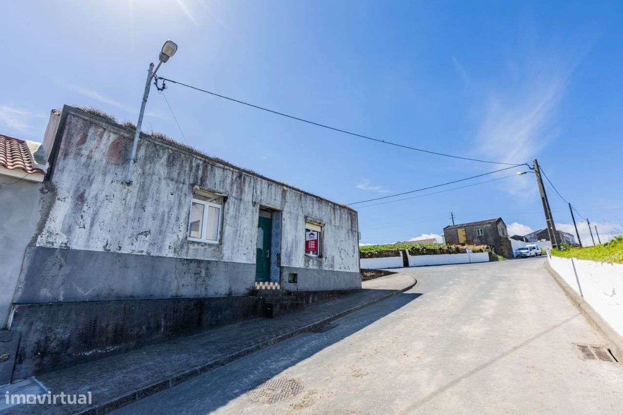 Moradia para recuperar - Grande imagem: 2/6