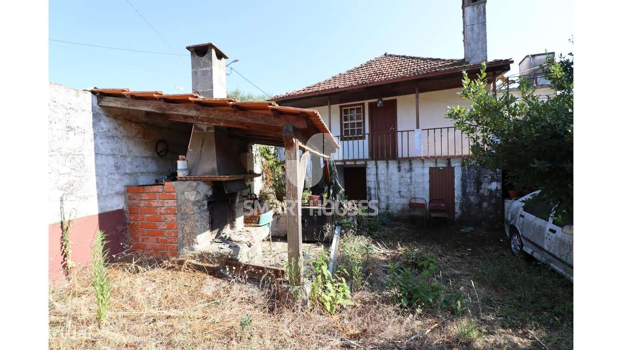 Moradia T2 Couto do Mosteiro c/ terreno-21