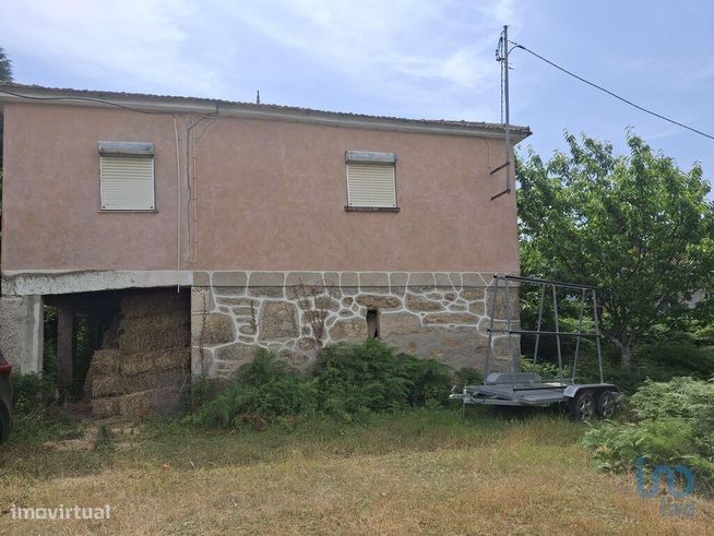 Casa / Villa T4 em Moreira de 275,00 m2-1