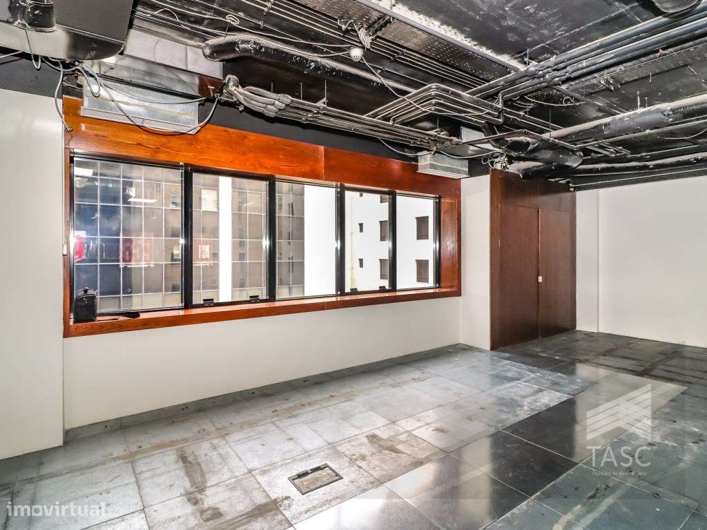 Escritório na Avenida da Liberdade - Grande imagem: 2/25