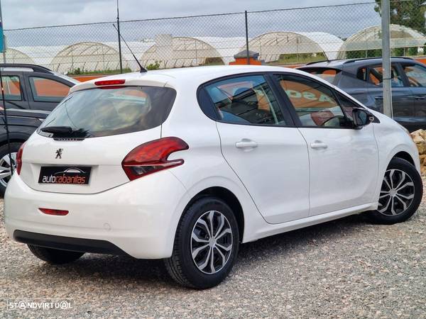 Peugeot 208 PureTech 68 Like - 3