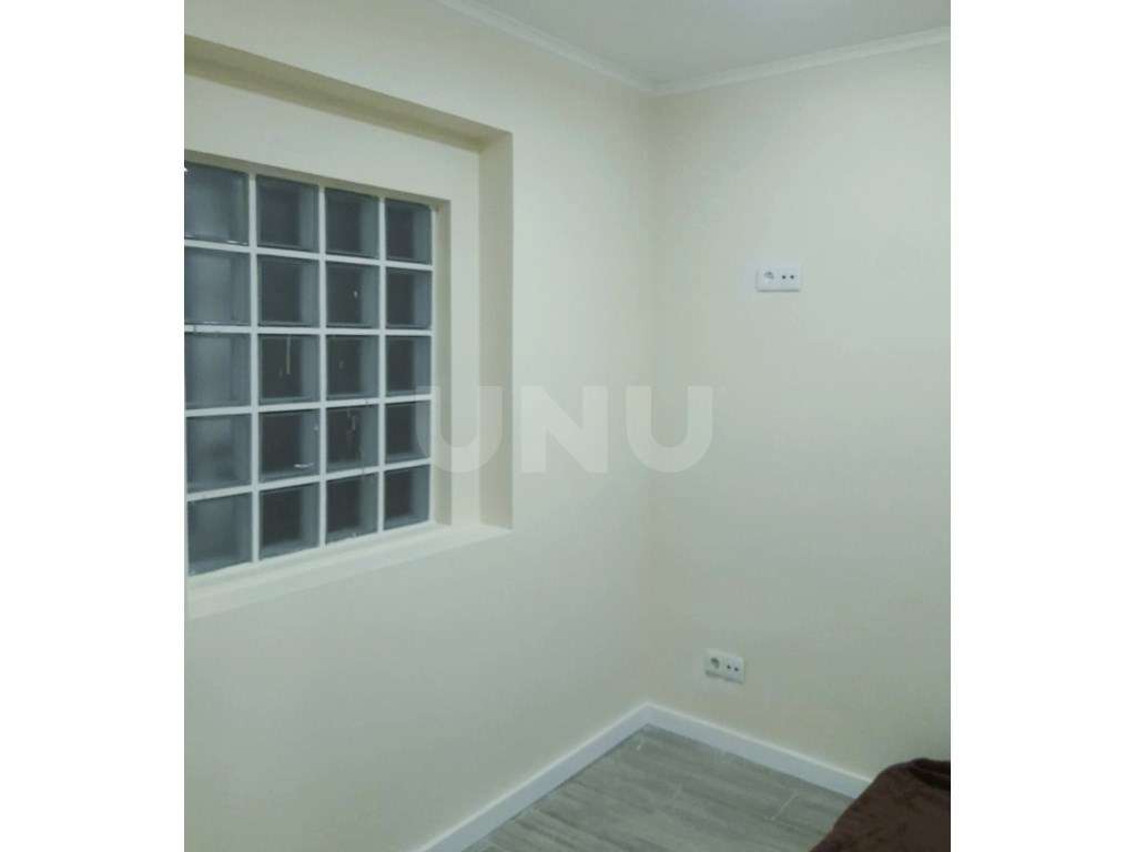 Conjunto de 3 Moradias Térreas - Investimento com Rendimento Imediato-18