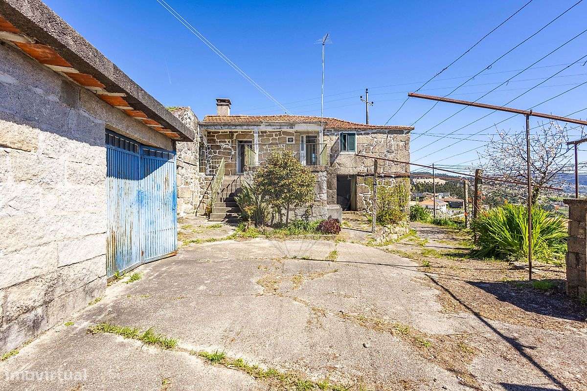 Moradia T2 para venda-7