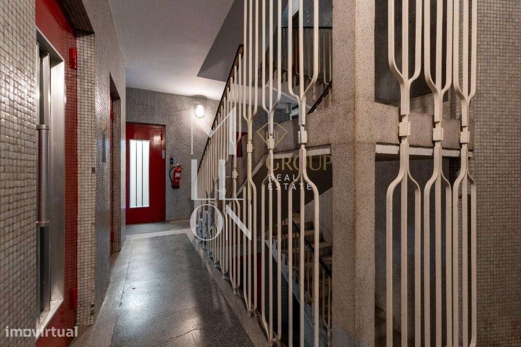 T5 com Vista Panorâmica sobre o Porto | Piso Elevado - Grande imagem: 4/19