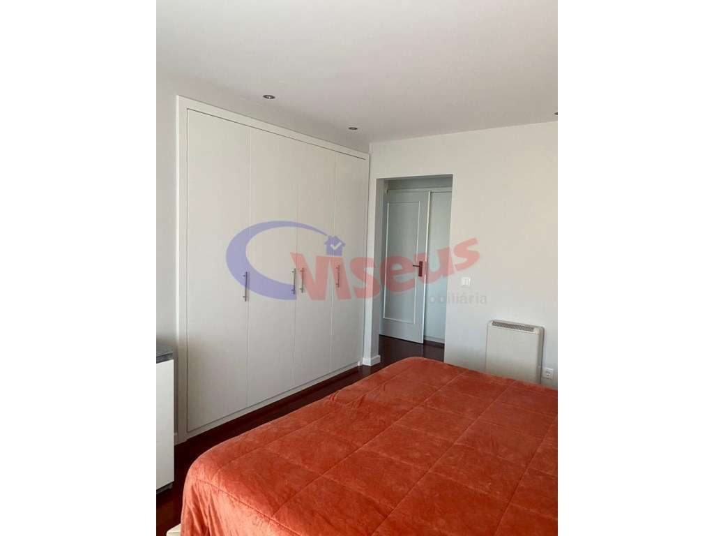 Apartamento T2 Penthouse Mobilado-29