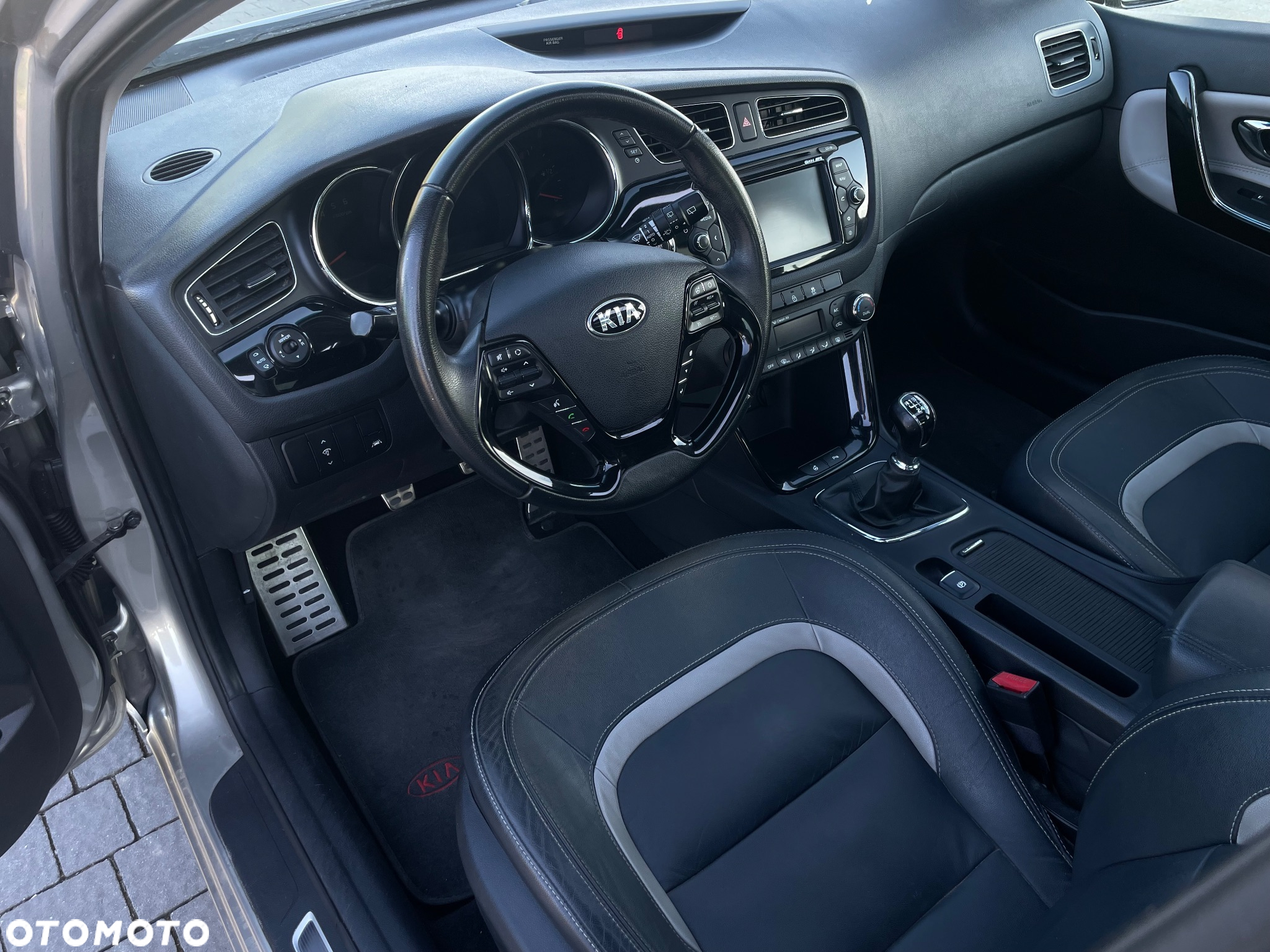 Kia Ceed 1.6 CRDi 128 Platinum Edition - 18