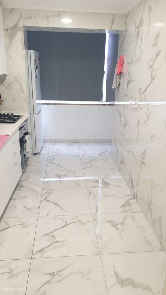 T1 com 70m², cozinha equipada e localização privilegiada a não perder - Grande imagem: 3/11