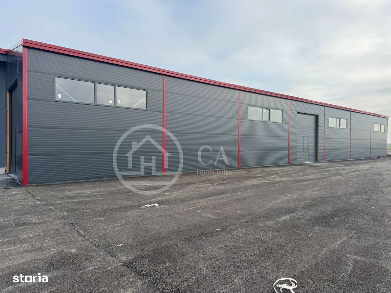 Hala de inchiriat, situata la intrare in Livada, Bihor - Imagine principală: 2/12