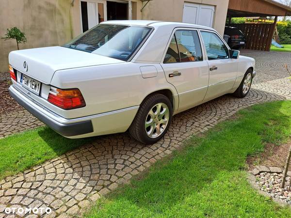 Mercedes-Benz W124 (1984-1993) - 5