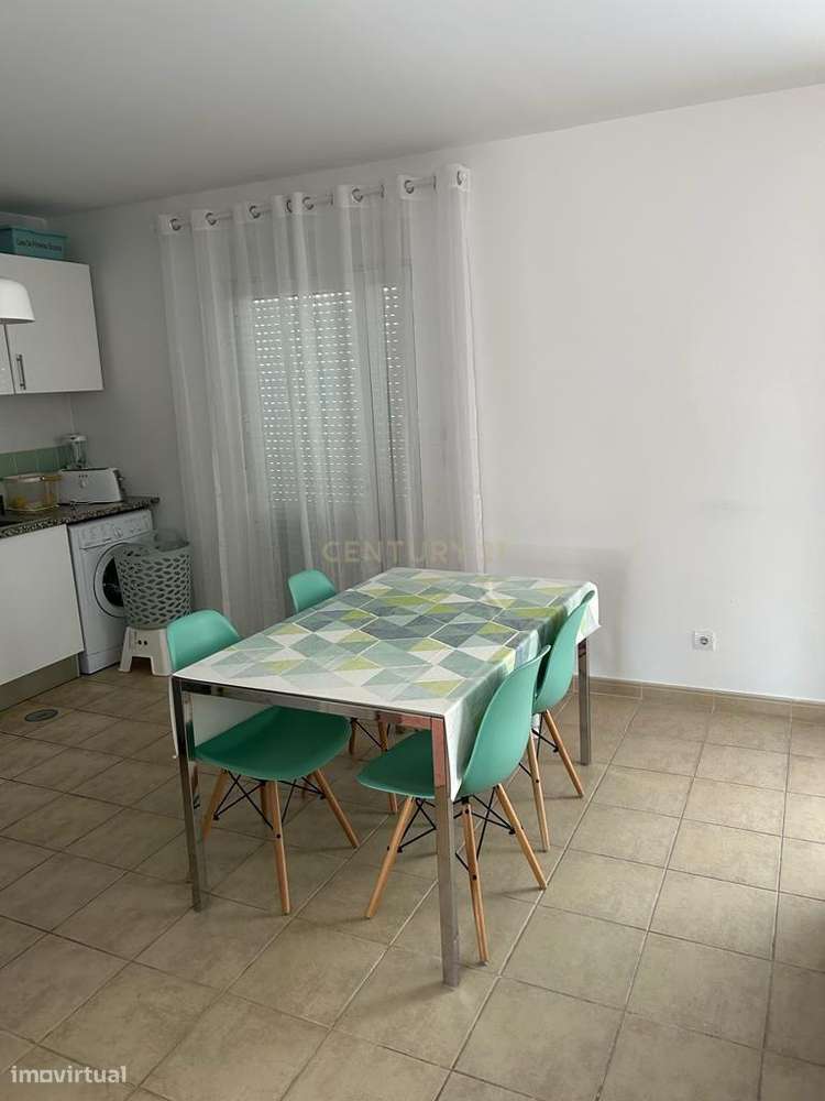 Magnifica T3 com Piscina no Corval-6